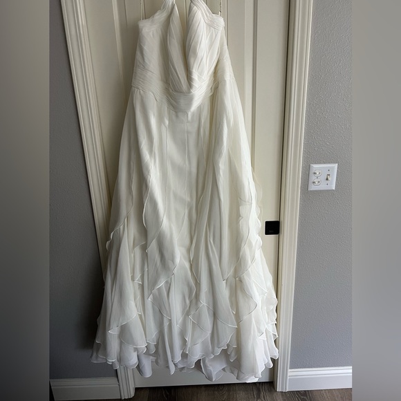 Chiffon Wedding dress - Picture 10 of 15